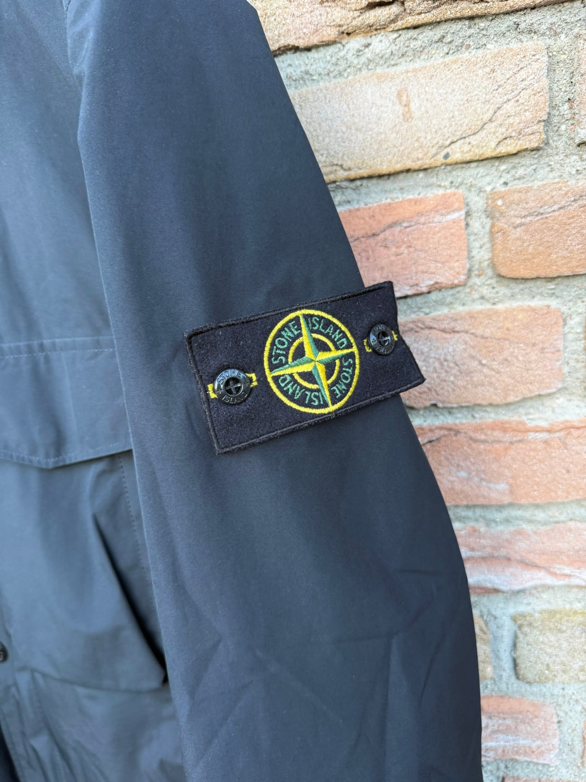 Stone Island Gore-Tex Paclite Jacket - L