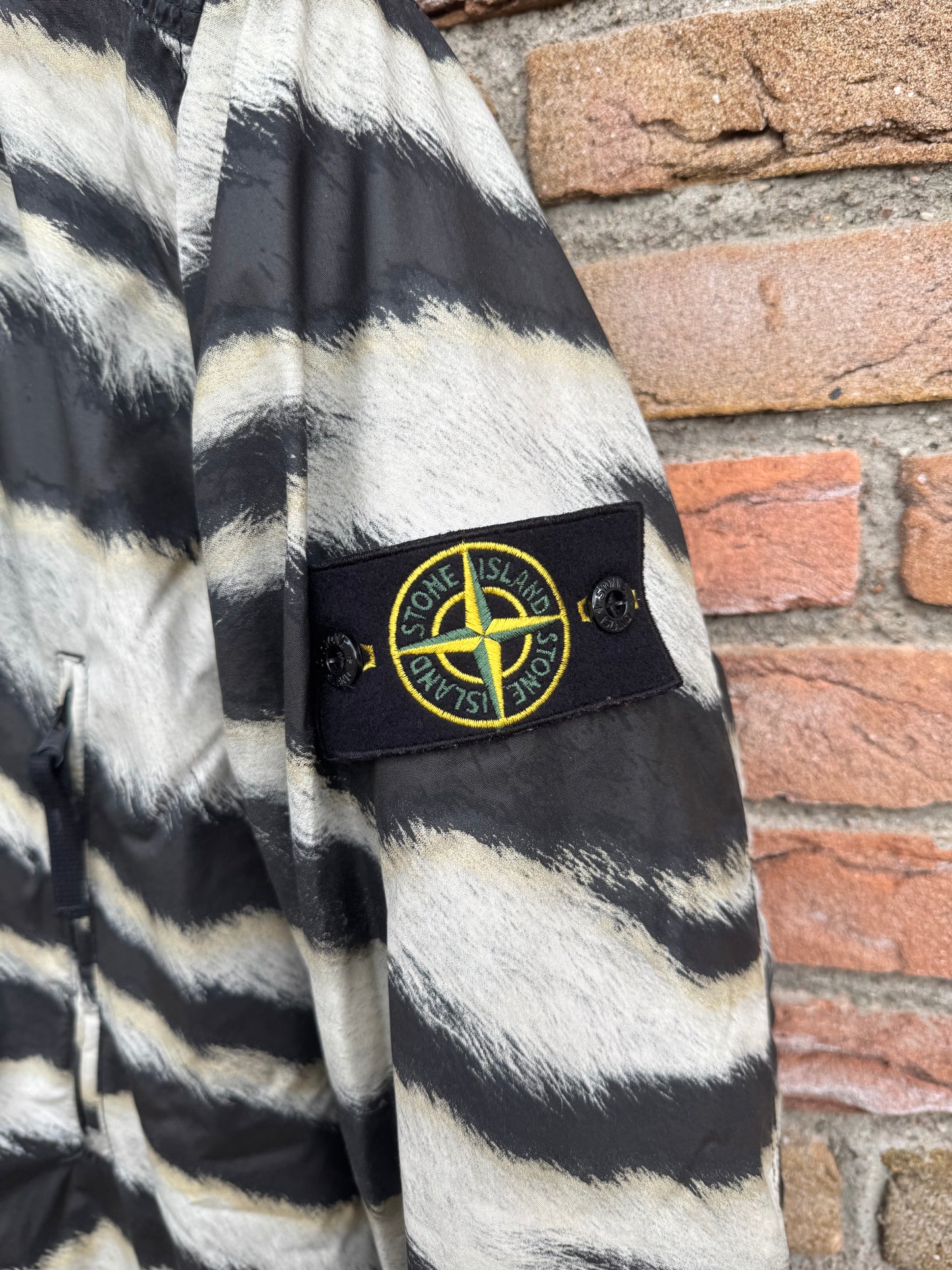 Stone Island White Tiger Camo 50 Fili Primaloft Jacket - M