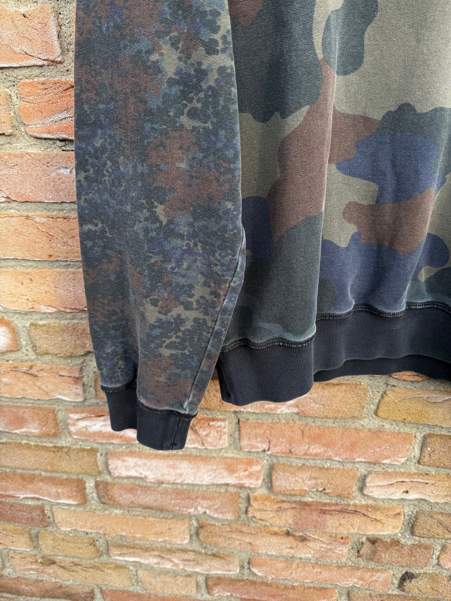 Stone Island Camo Sweatshirt - L