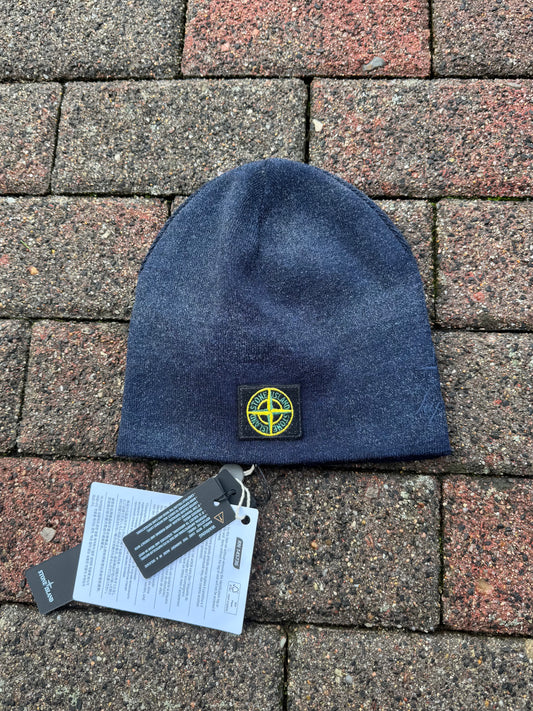 Stone Island x Supreme Reflective Beanie