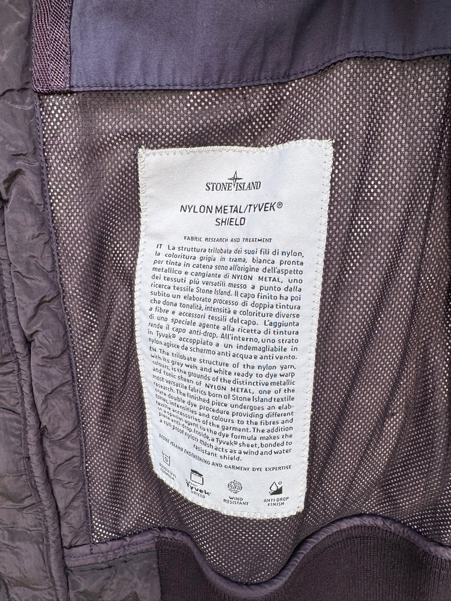 Stone Island Nylon Metal/Tyvek Shield Jacke - L