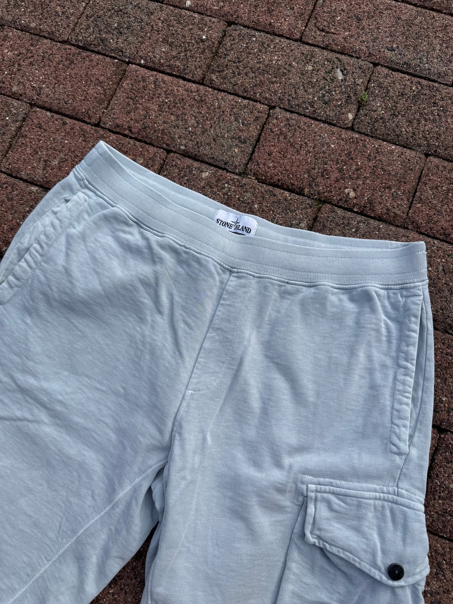 Stone Island Shorts - L