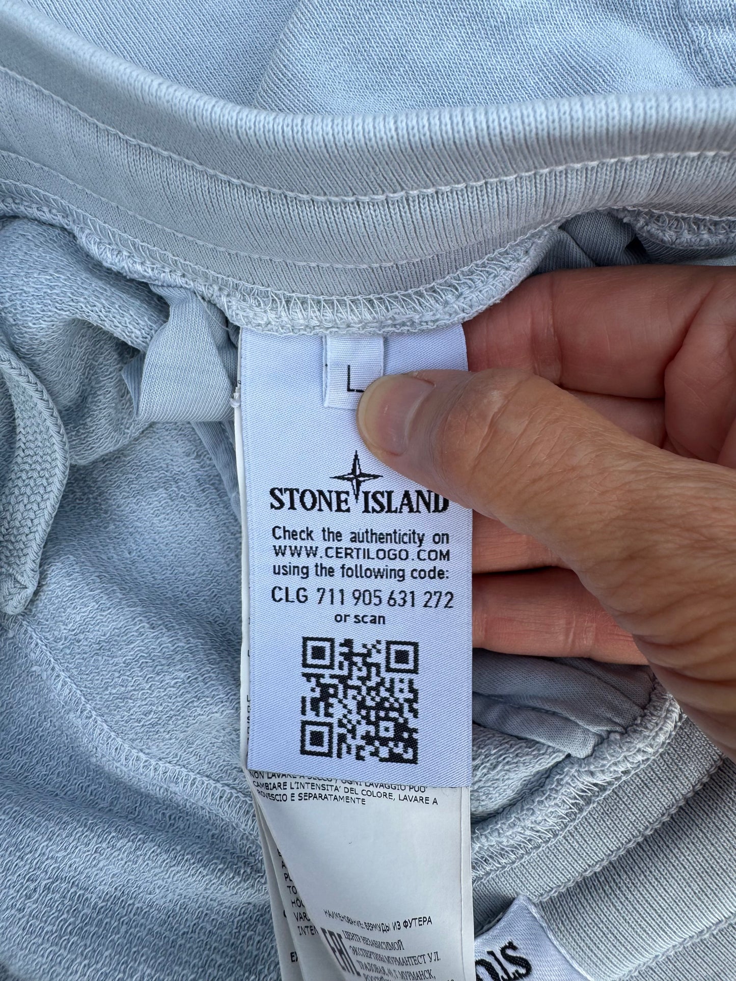 Stone Island Shorts - L