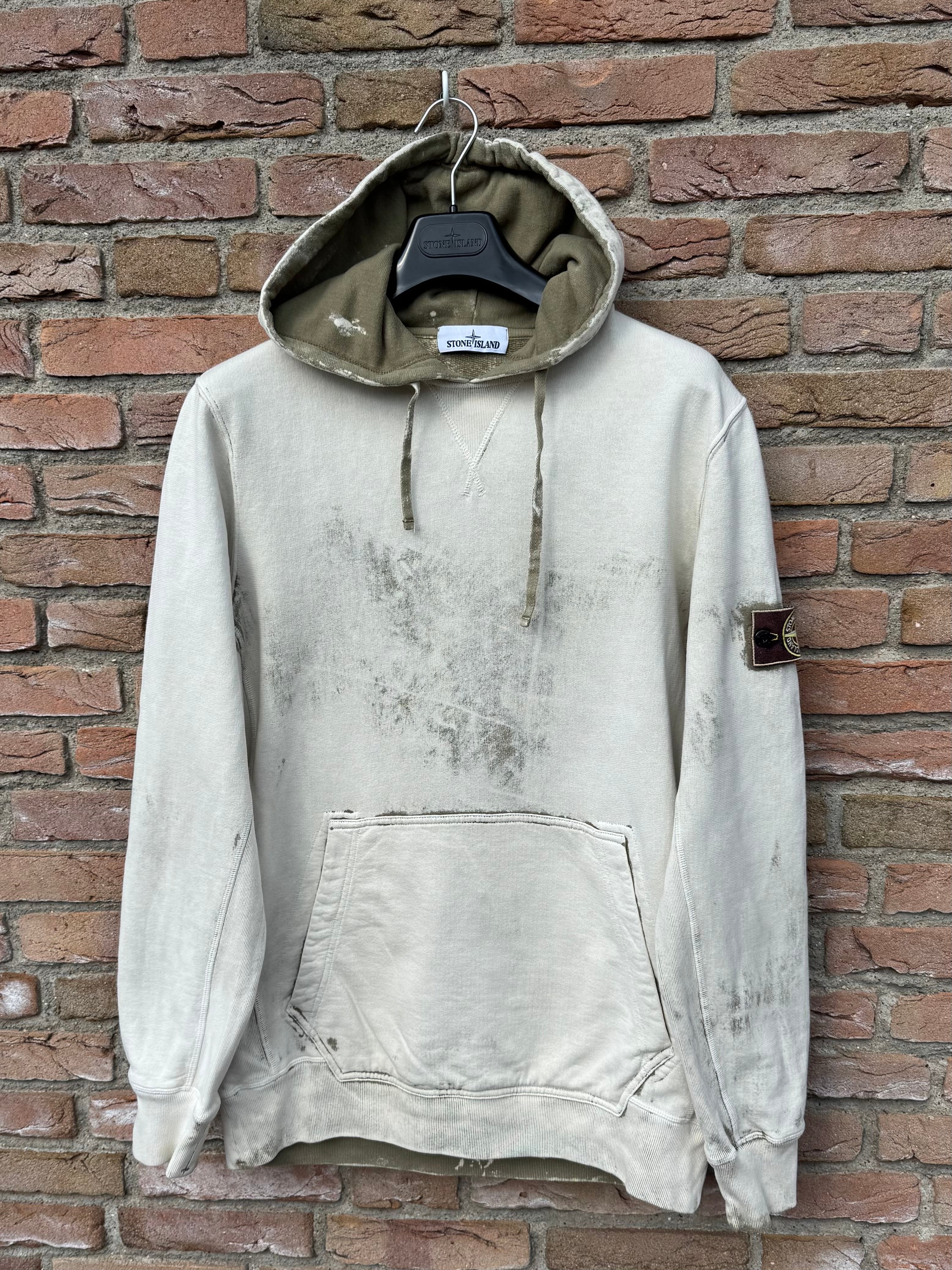 Pull à Capuche Stone Island Hand Corrosion - Taille XL - Couleur Gris - Occasion Très Bon état