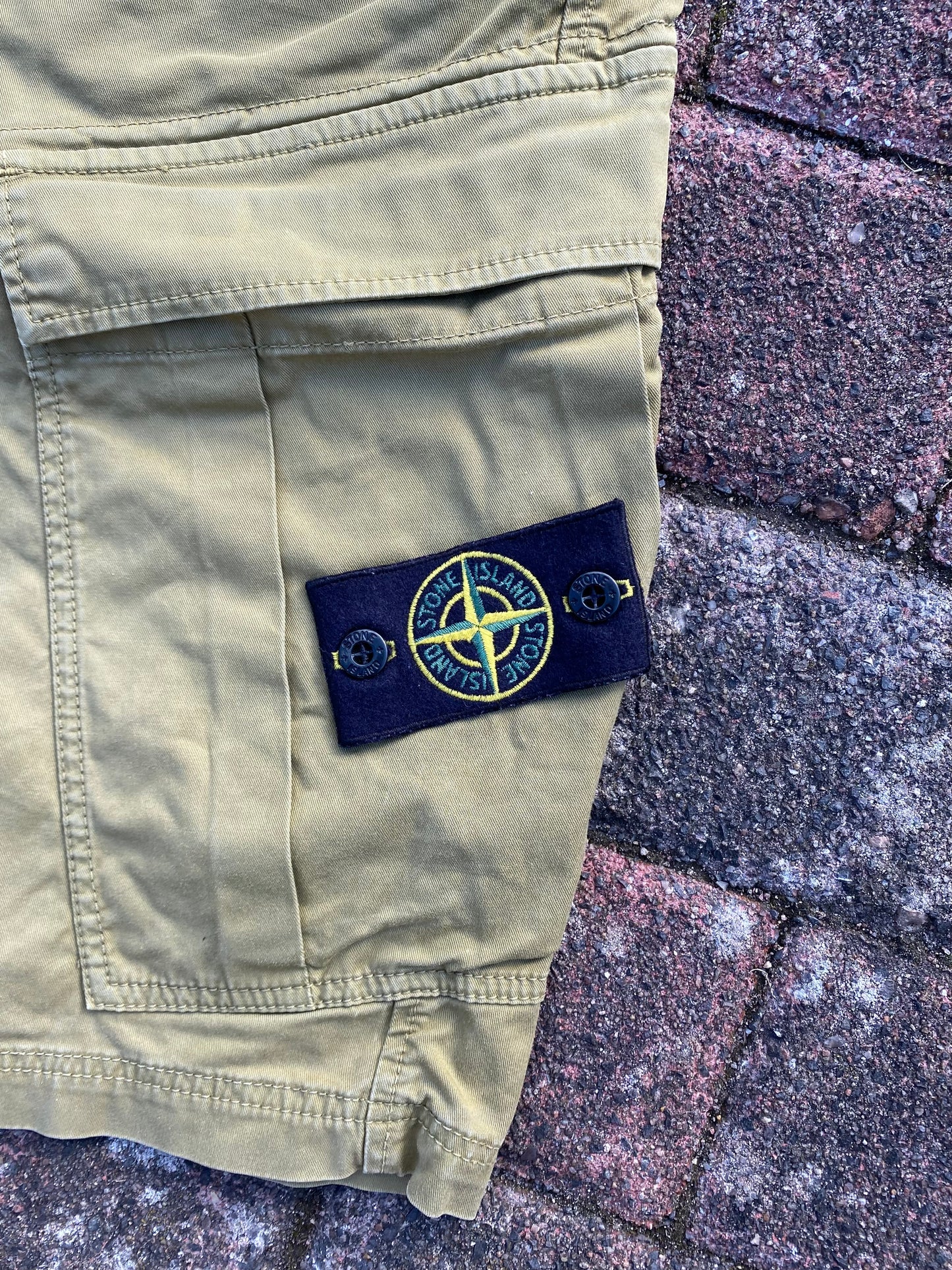 Stone Island Cargo Shorts - W36