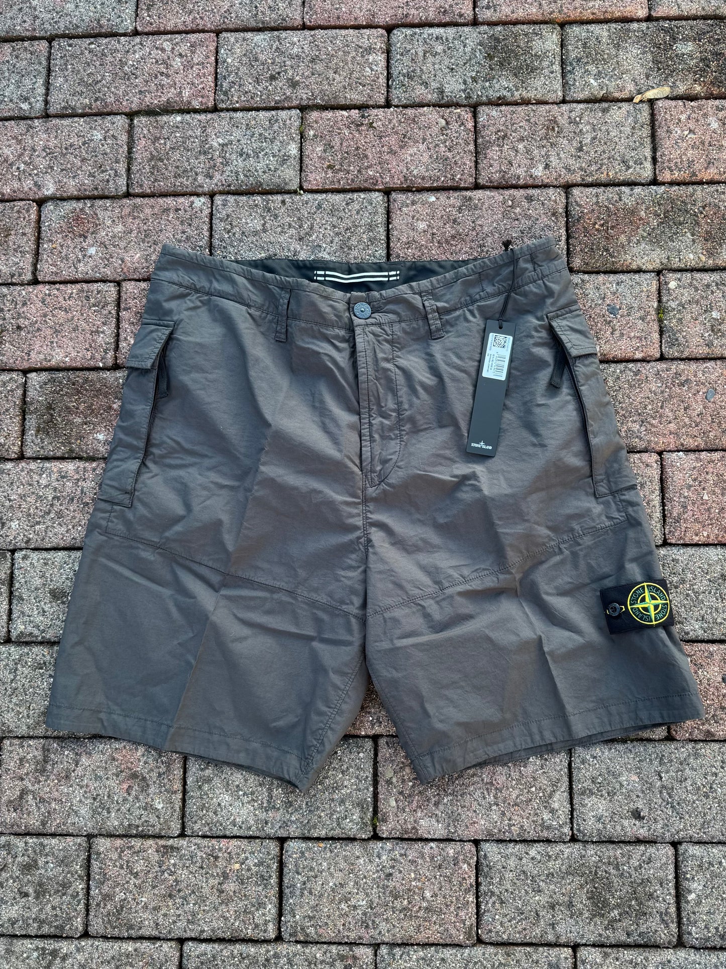 Stone Island Cargo Shorts - W34