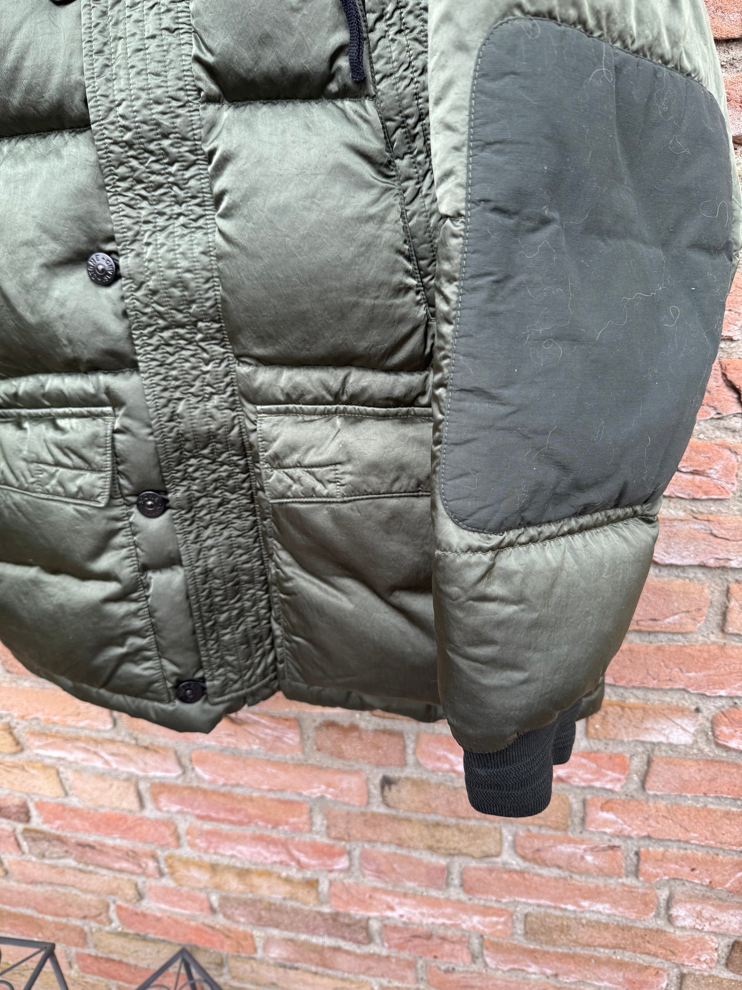 Stone Island Nylon Raso Daunenjacke - L