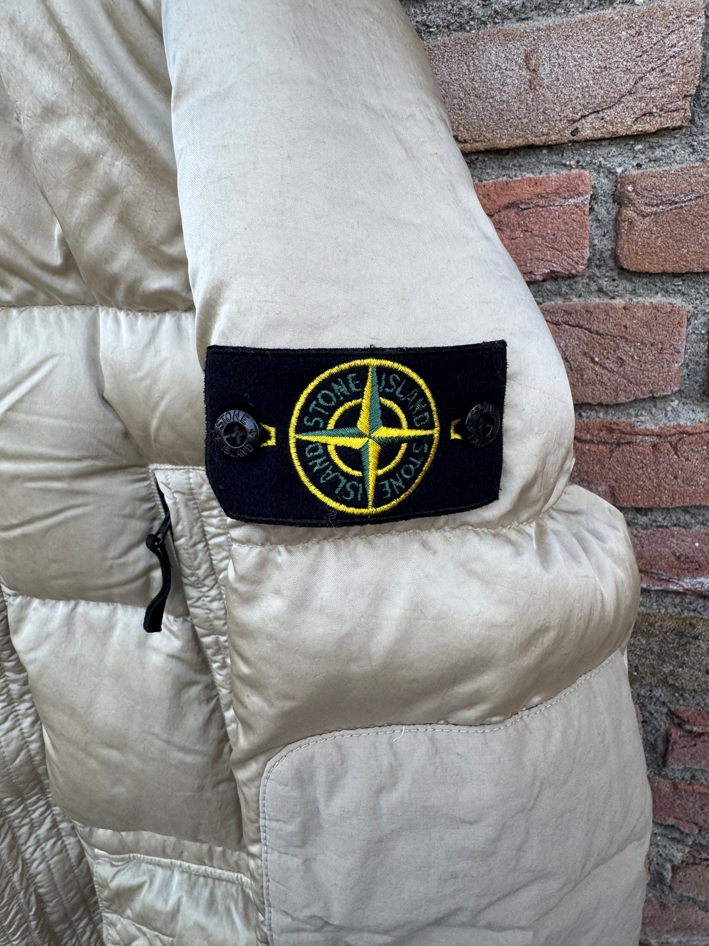Stone Island Nylon Raso Daunenjacke - XL