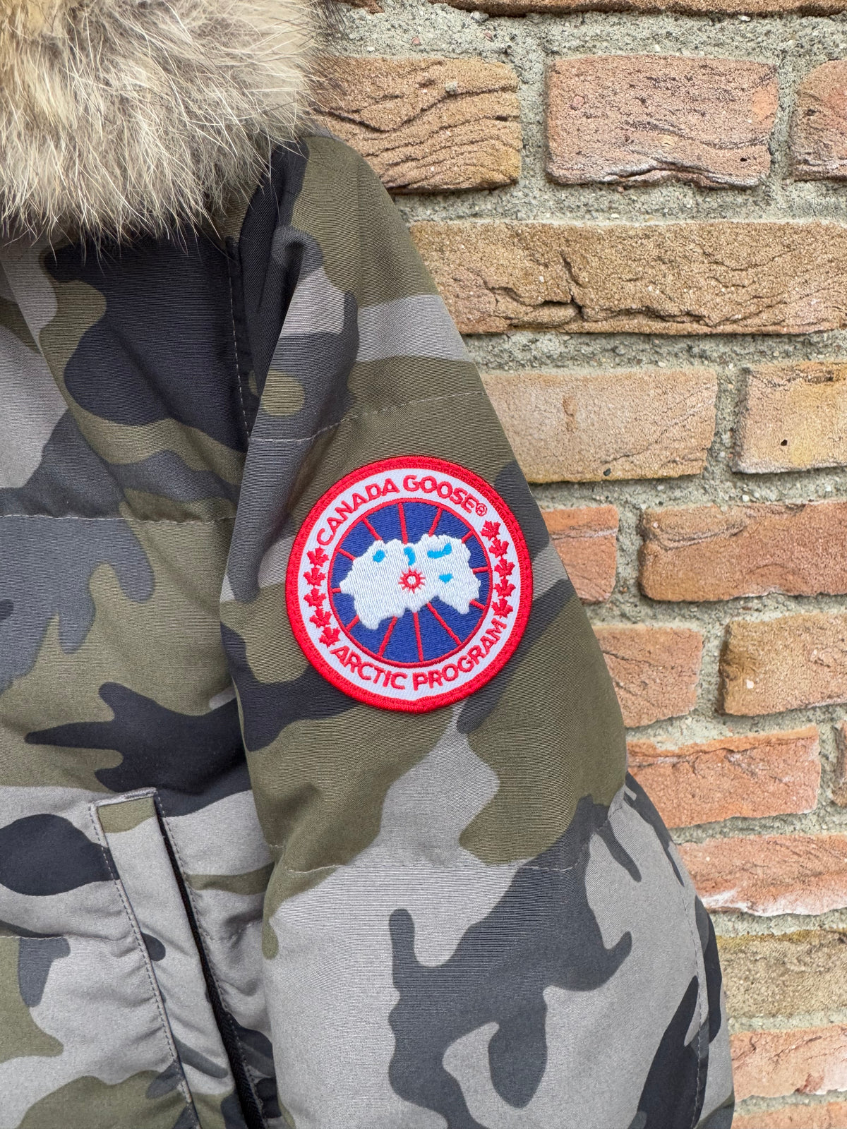 Canada Goose Wyndham Parka - M