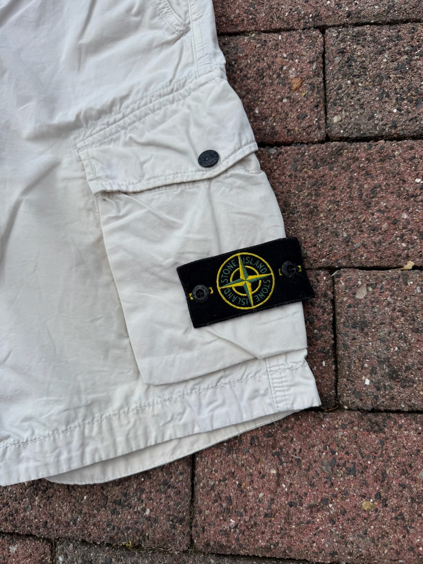 Stone Island Cargo Shorts - W31