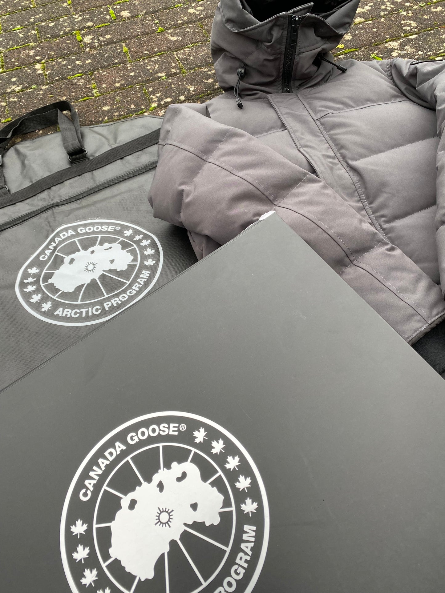 Canada Goose MacMillan Parka Black Label - M