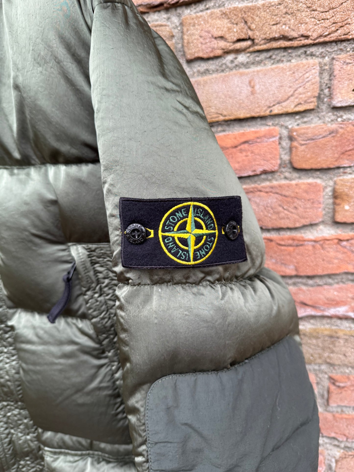 Stone Island Nylon Raso Daunenjacke - L