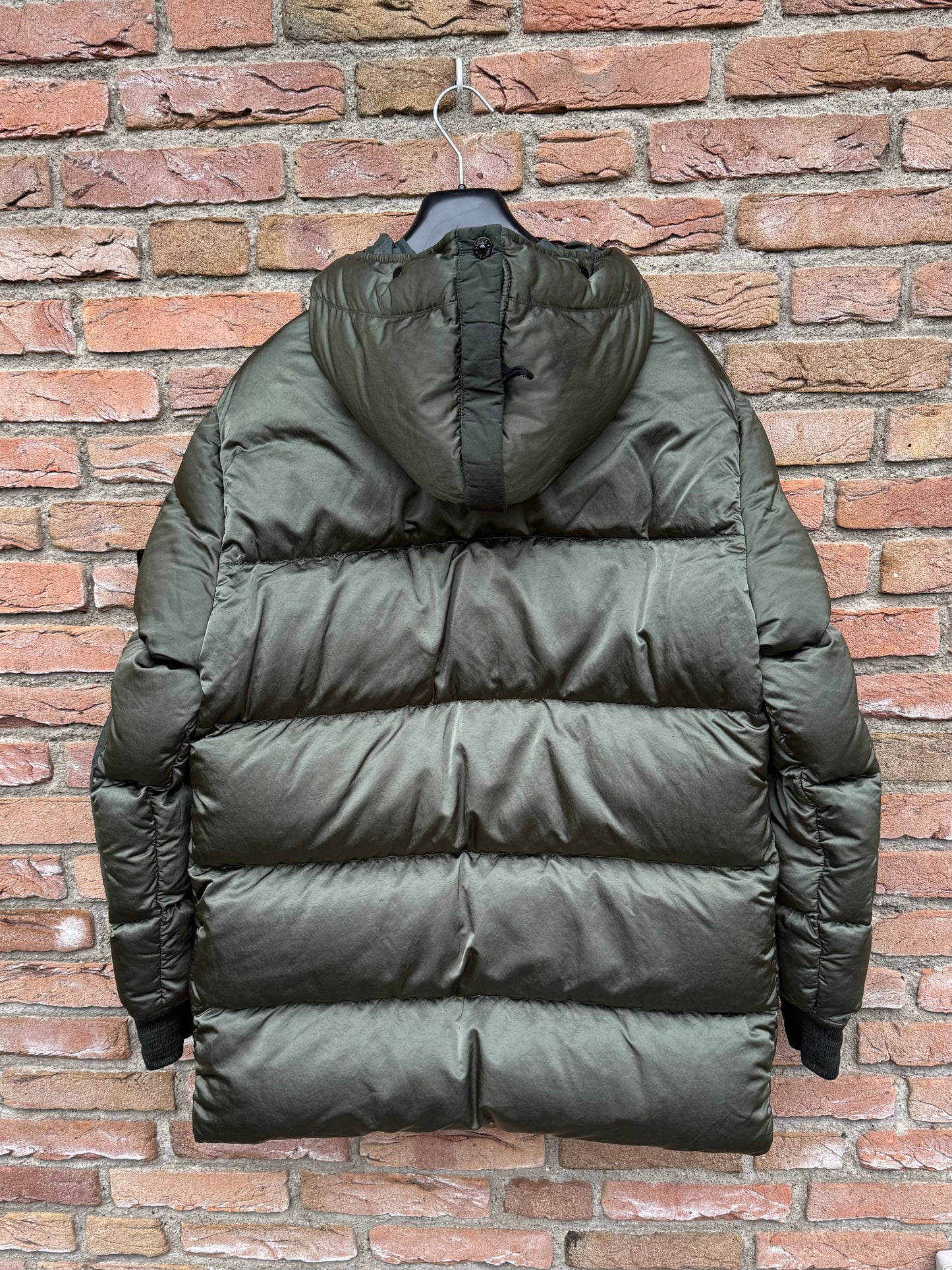 Stone Island Nylon Raso Daunenjacke - L