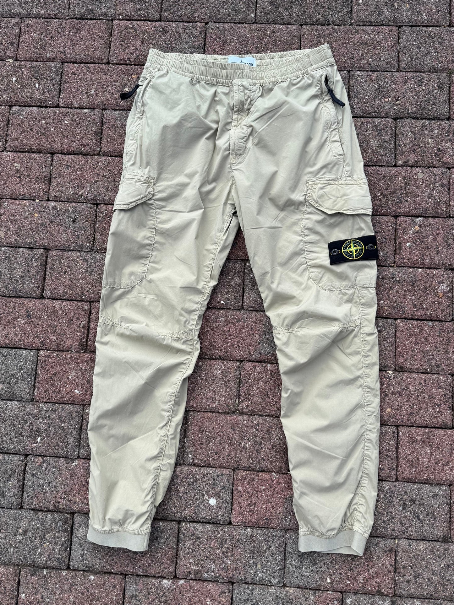 Stone Island Cargos - W32
