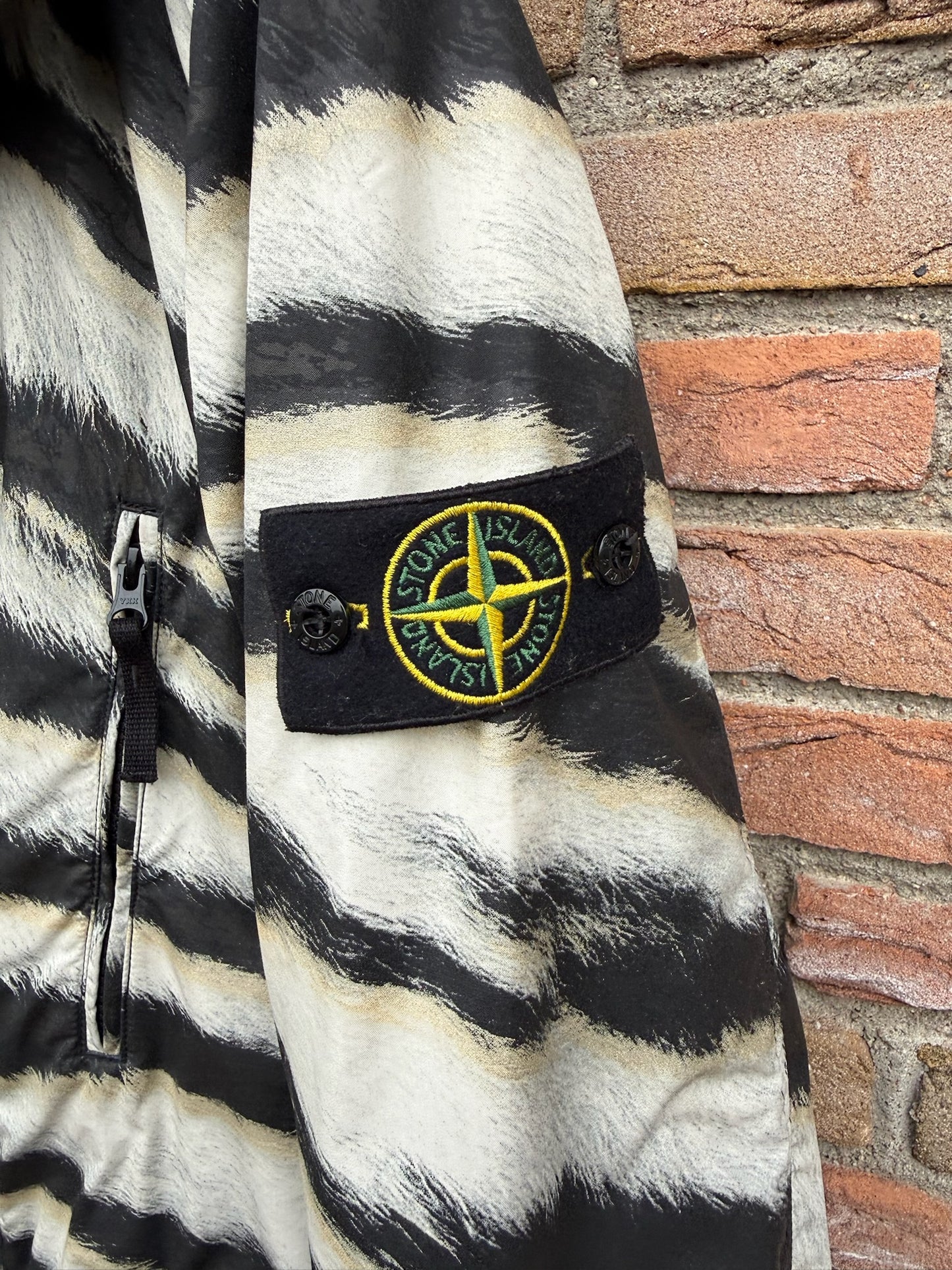 Stone Island White Tiger Camo 50 Fili Primaloft Jacket - L