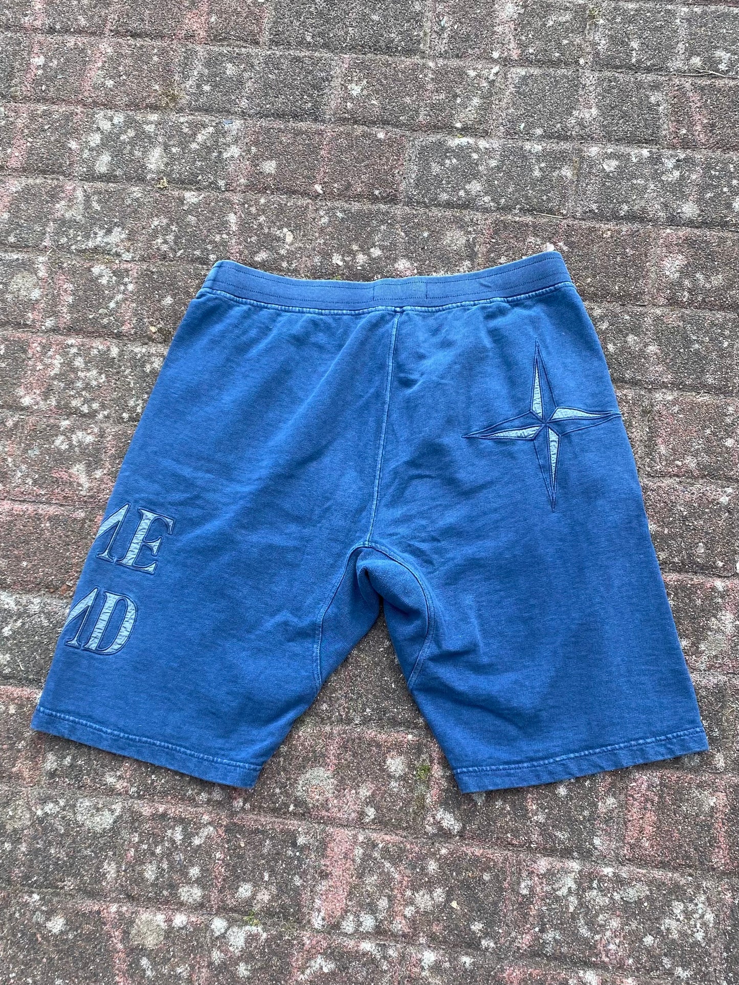 Stone Island Shorts - L