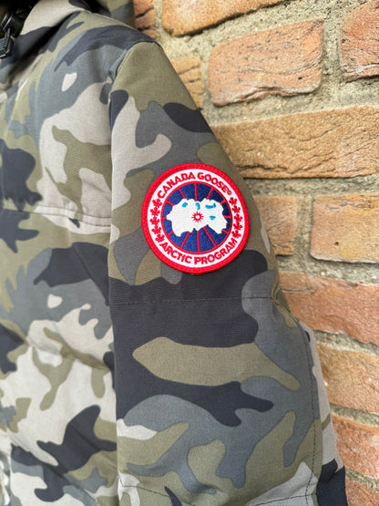 Canada Goose MacMillan Parka - M