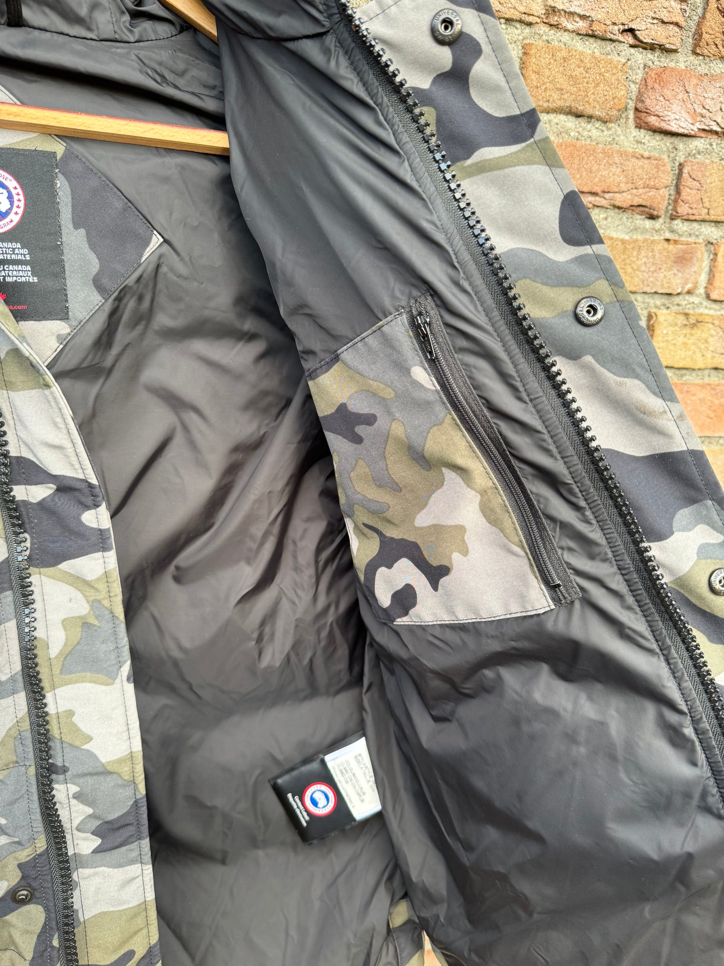 Canada Goose MacMillan Parka - M