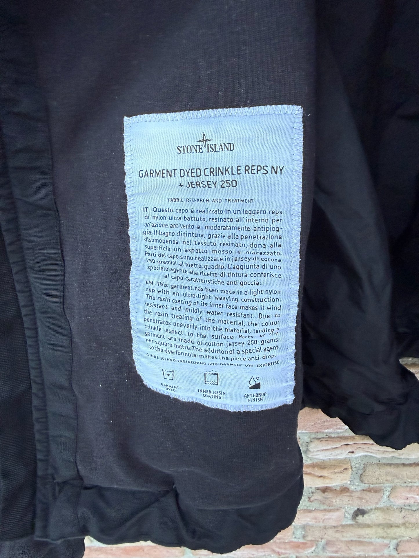 Stone Island Garment Dyed Crinkle Reps NY + Jersey 250 Jacket - M