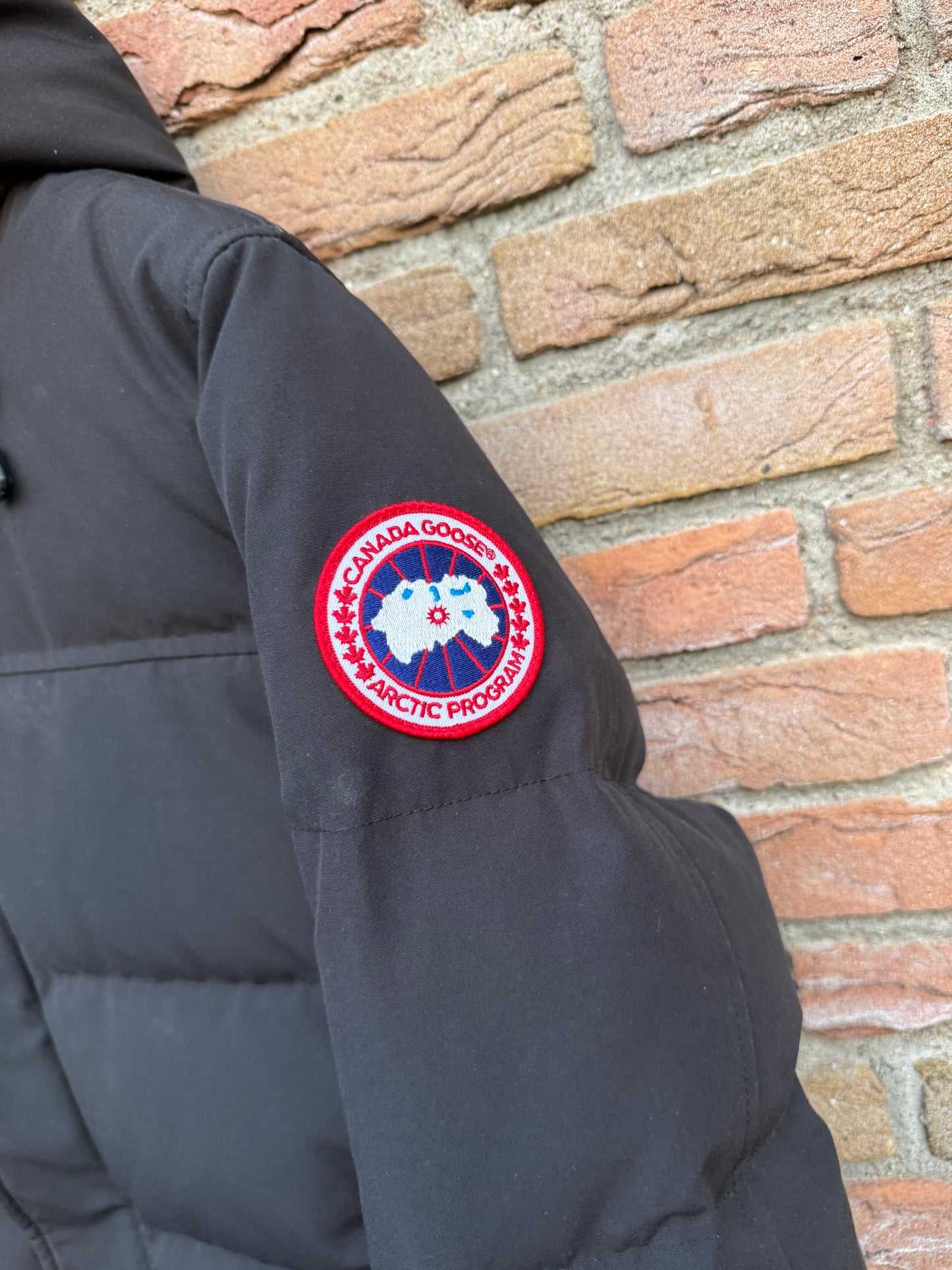 Canada Goose MacMillan Parka - M