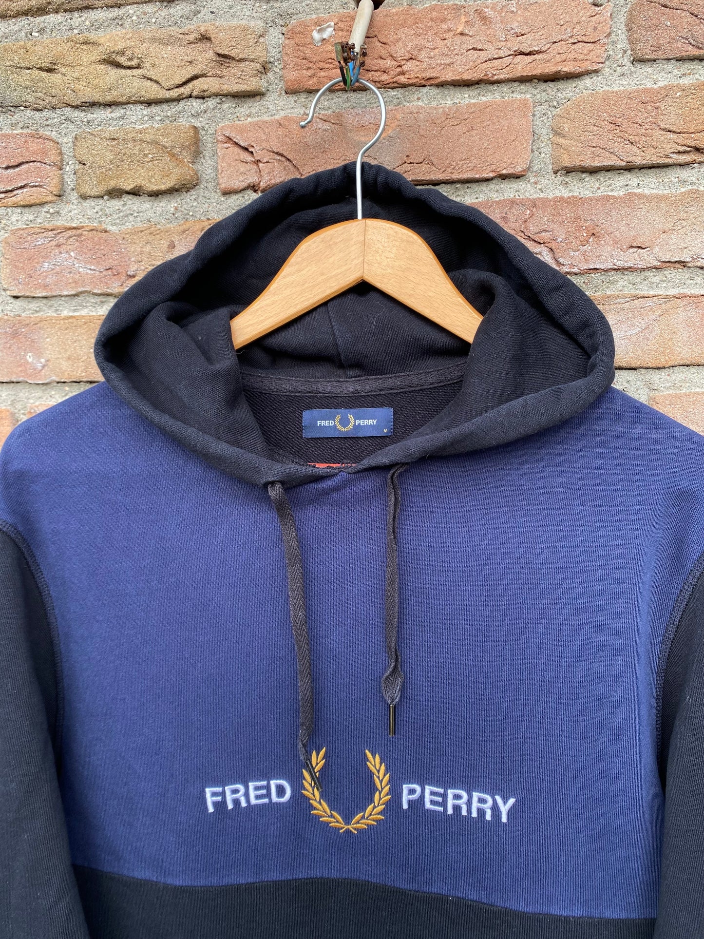 Fred Perry Hoodie - M