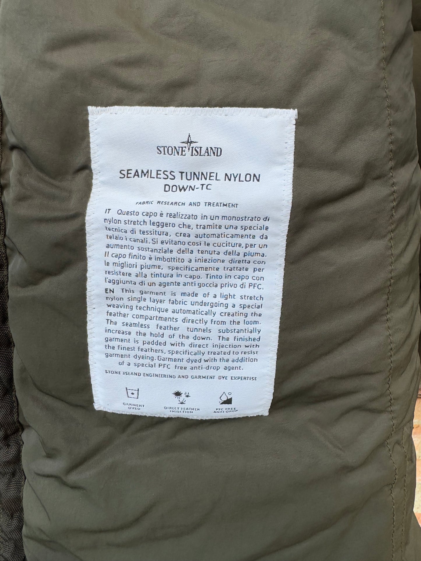 Stone Island Seamless Tunnel Nylon Down-TC Jacket - XXL
