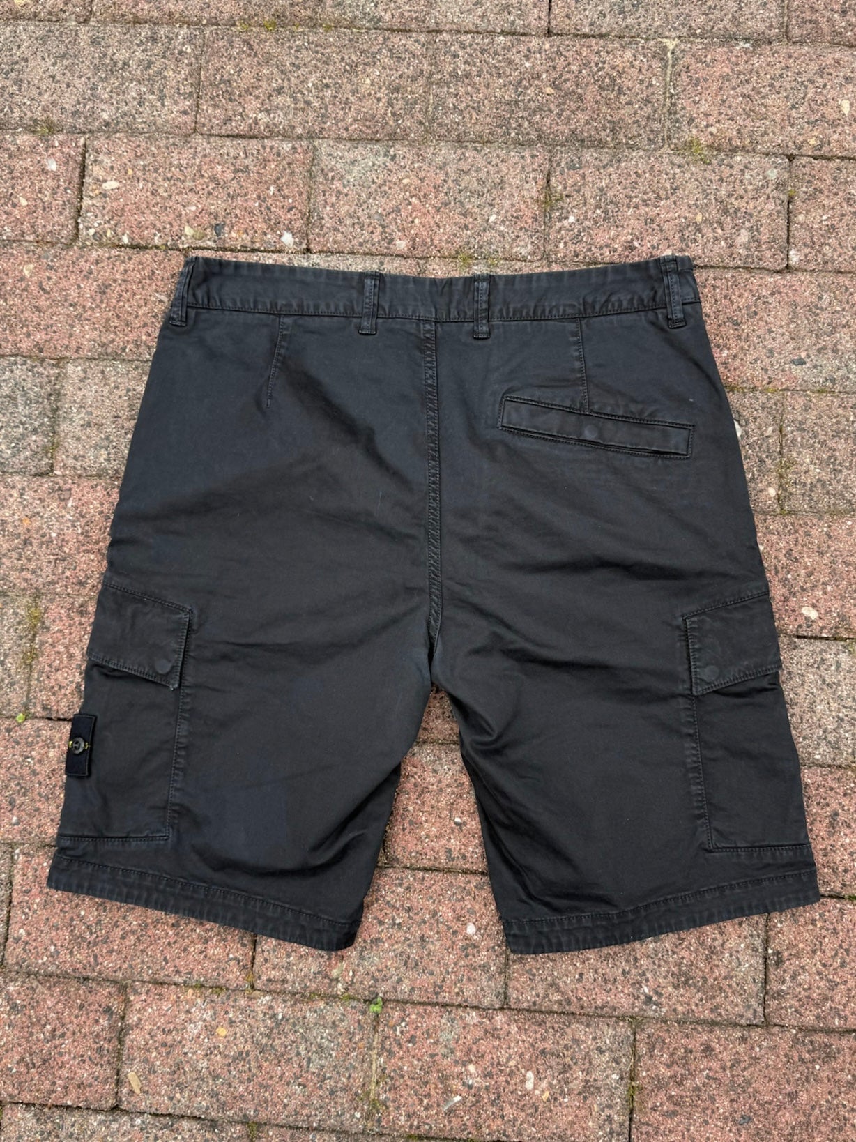Stone Island Cargo Shorts - W32