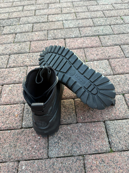 Stone Island x Ecco Leather Boots - UK 9