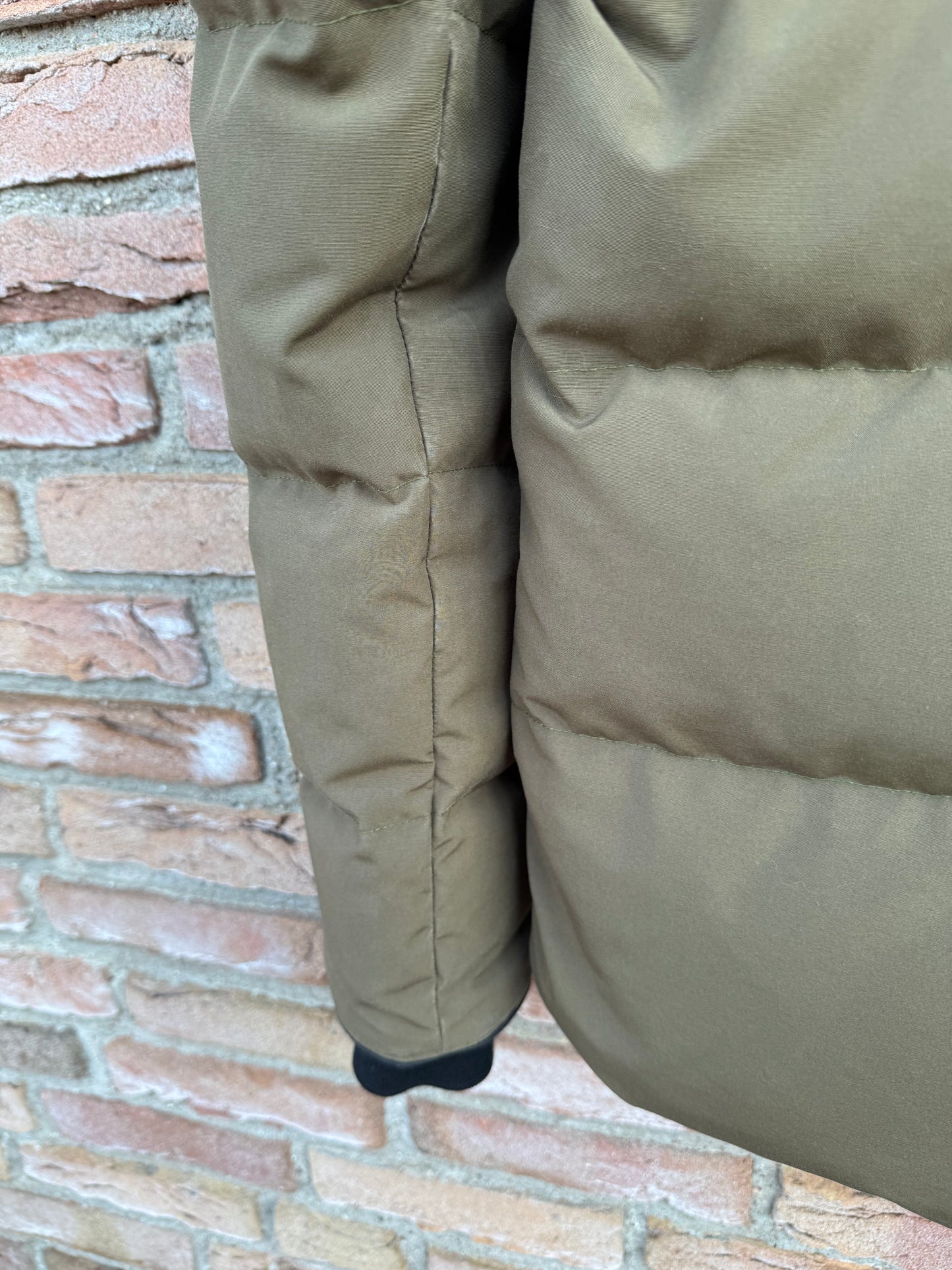 Canada Goose MacMillan Parka - M