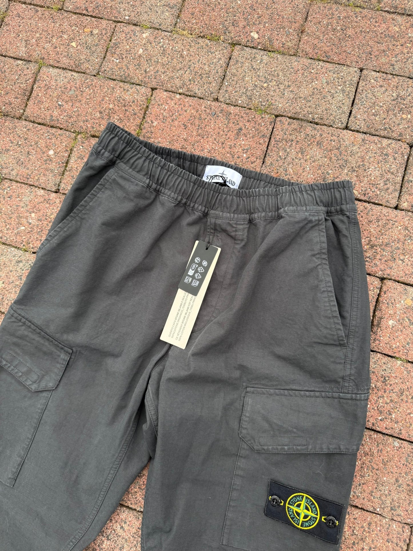 Stone Island Ripstop Cargos - W32
