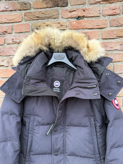 Canada Goose Wyndham Parka - M
