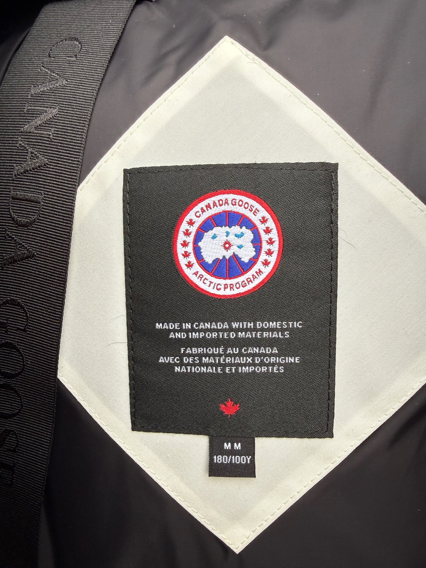 Canada Goose MacMillan Parka - M