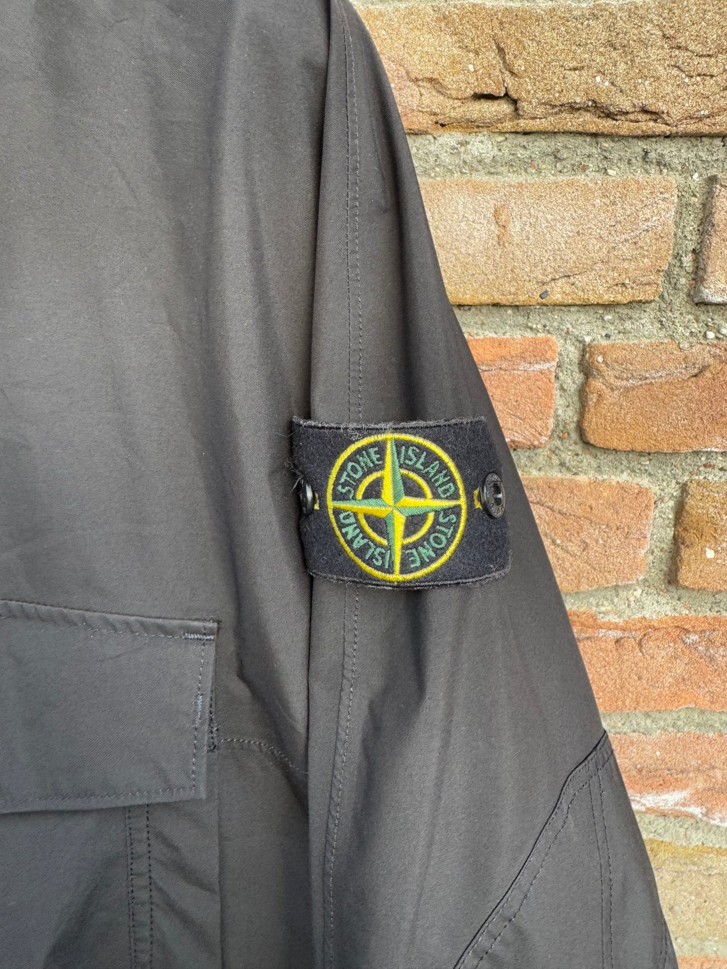 Stone Island Gore-tex with Paclite Smock - M
