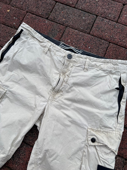 Stone Island Cargo Shorts - W36