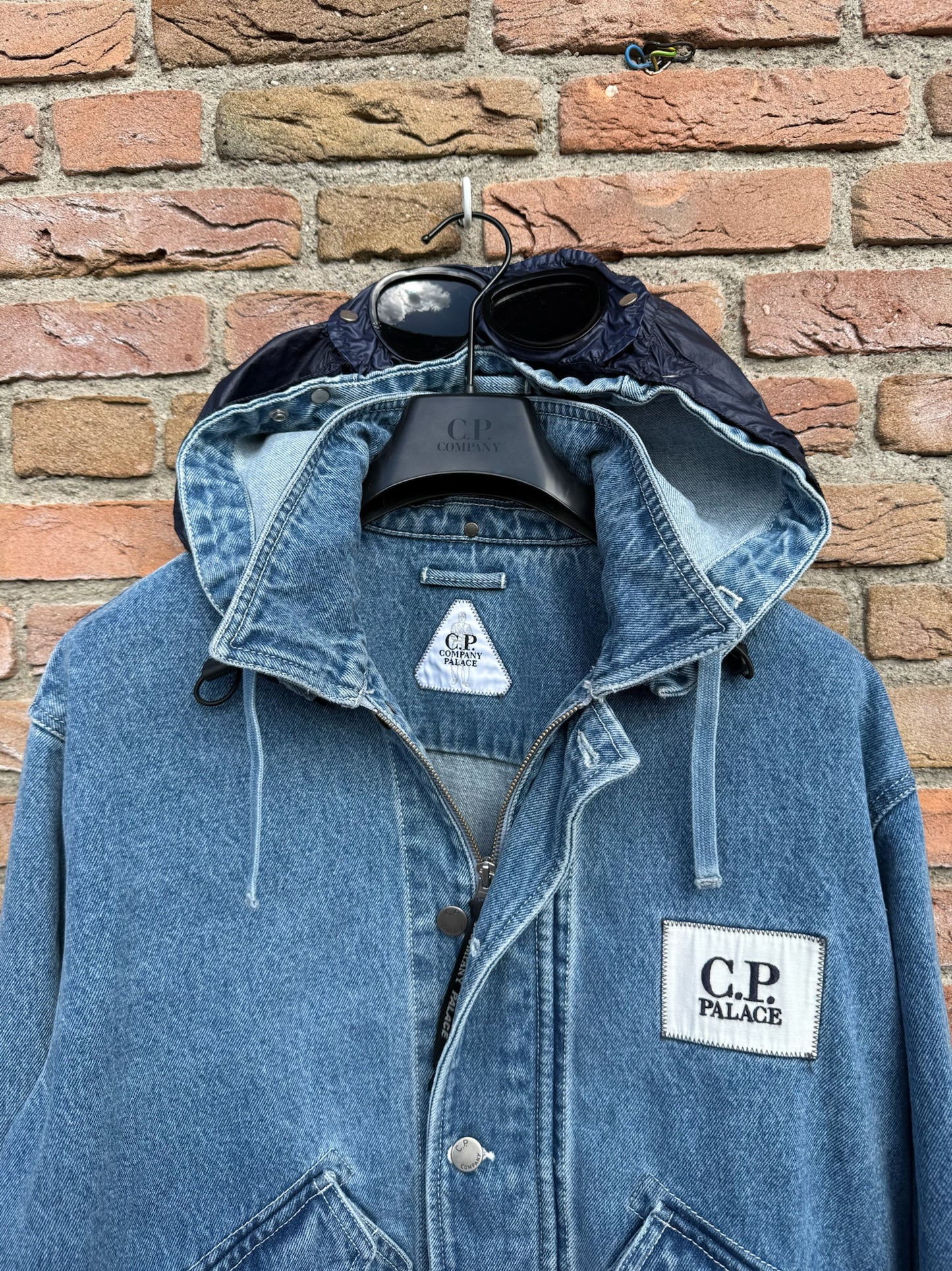 C.P. Company x Palace Denim Goggle Jacket - L