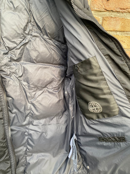 Stone Island Nylon Metal Daunenjacke - M