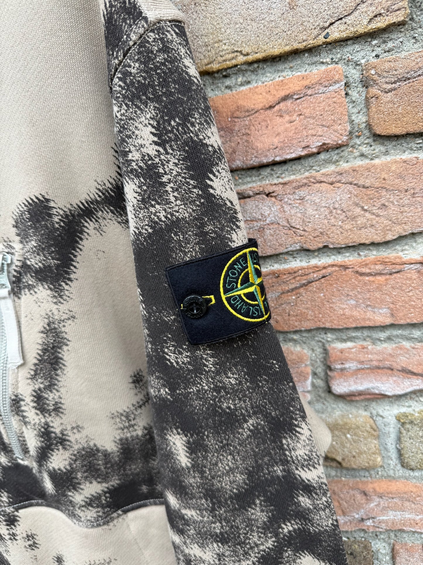 Stone Island Earth Mapping Zip Sweatshirt - XL
