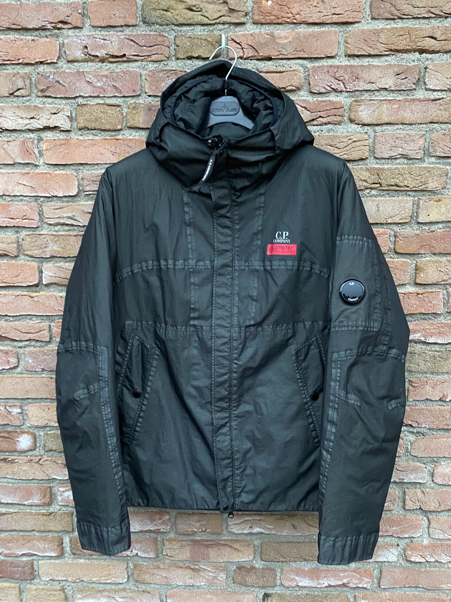 C.P. Company Gore G-type Daunenjacke - XXL