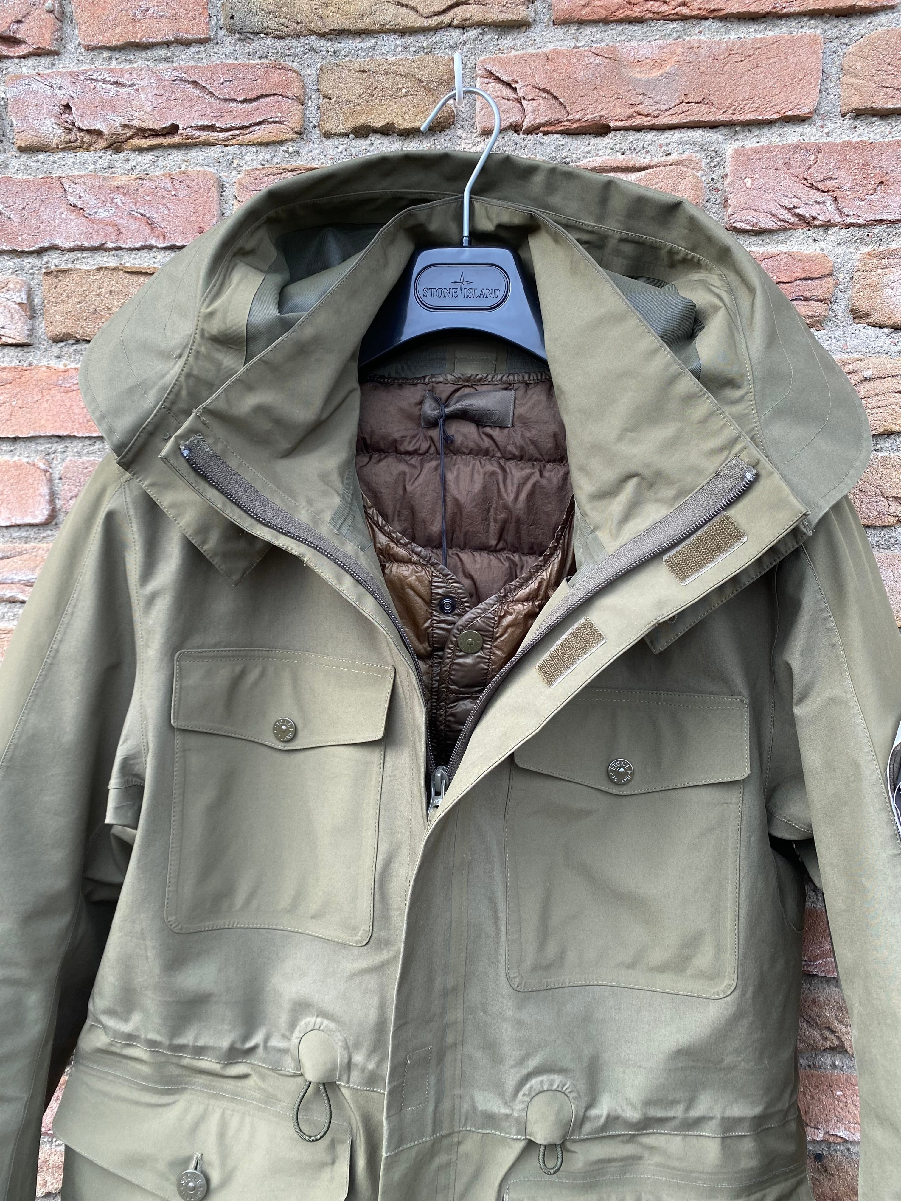 Stone Island Ghost Tank Shield Jacke - M – ebding