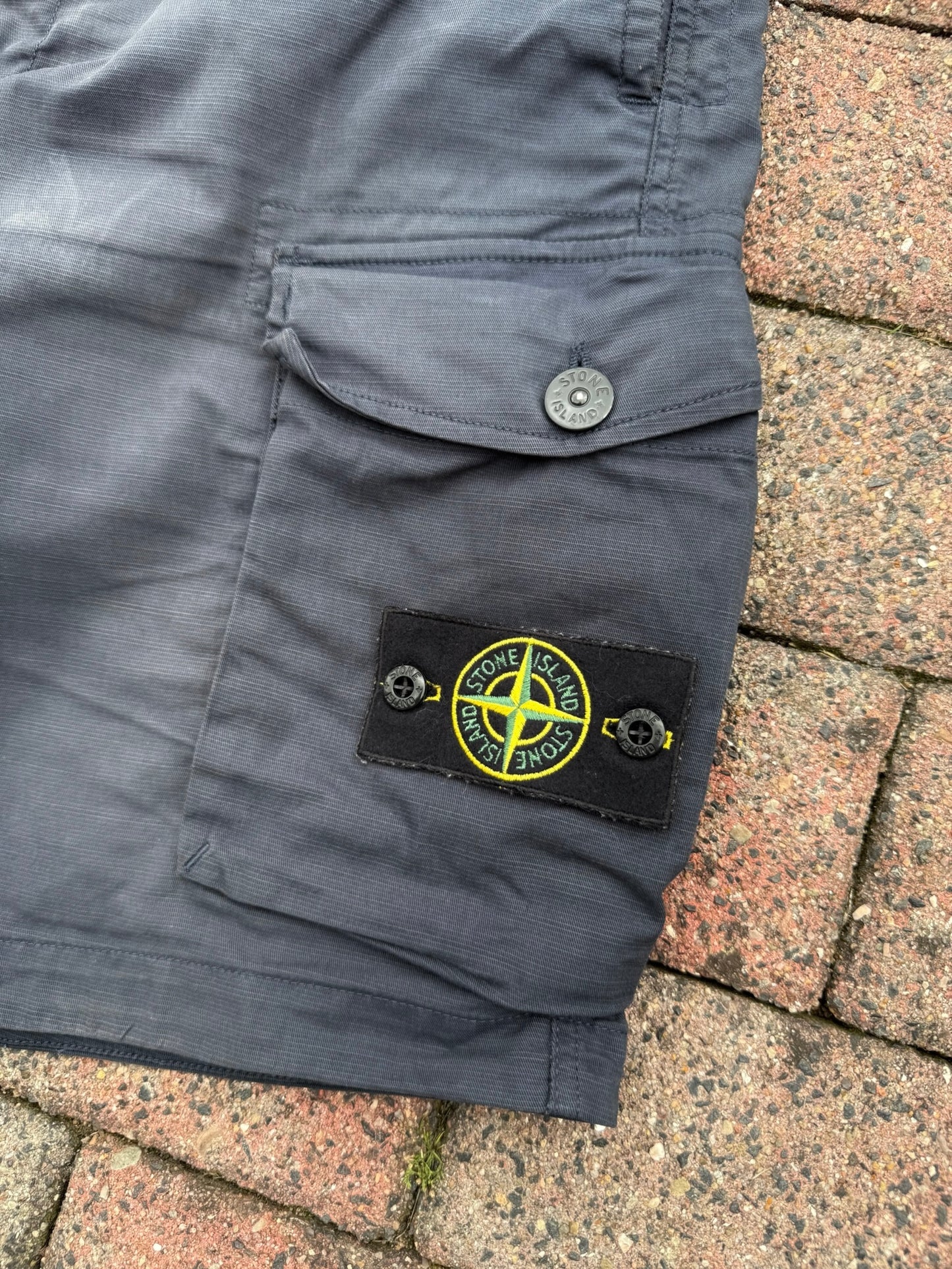 Stone Island Cargo Shorts - W33