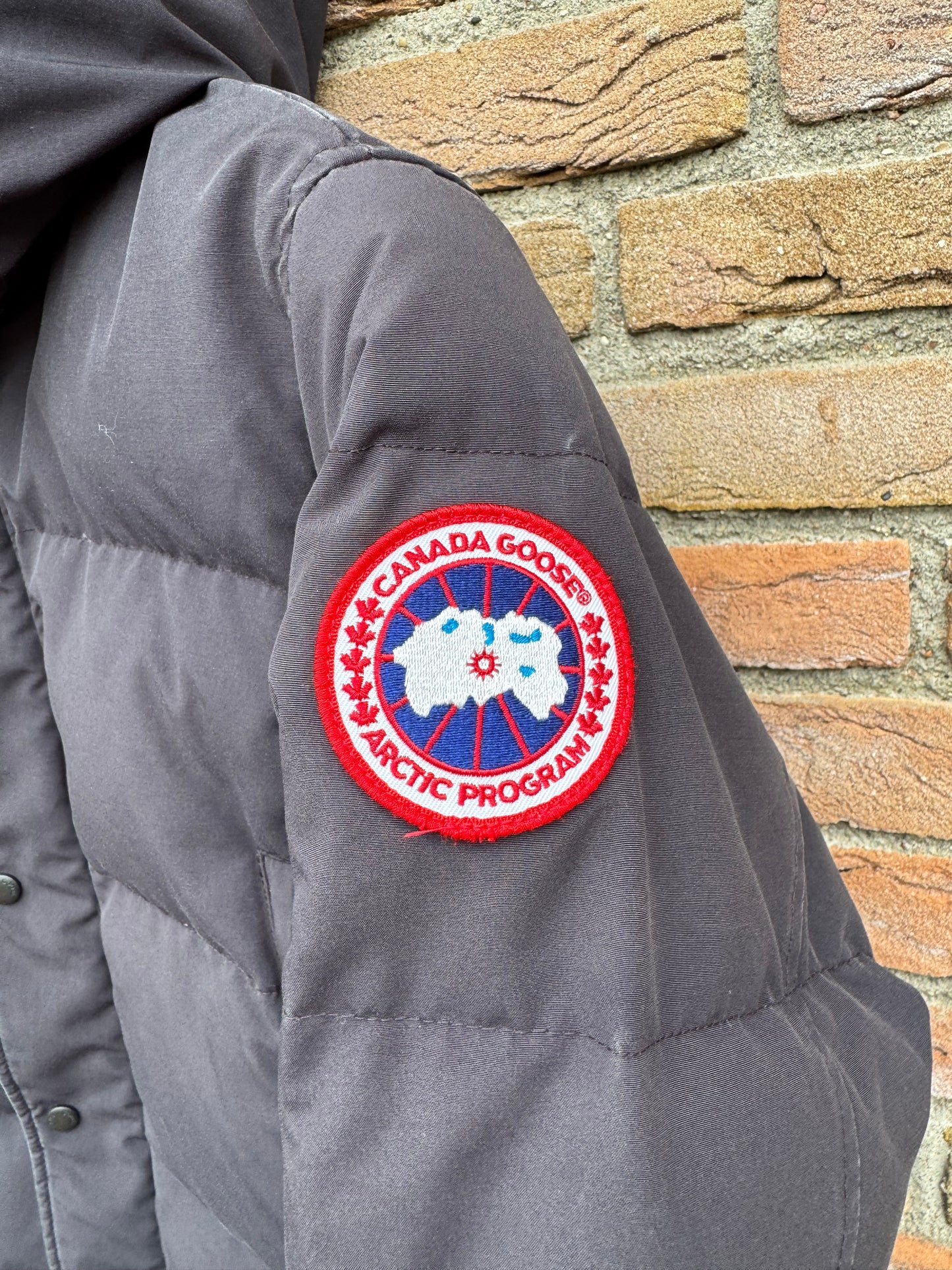 Canada Goose Wyndham Parka - L