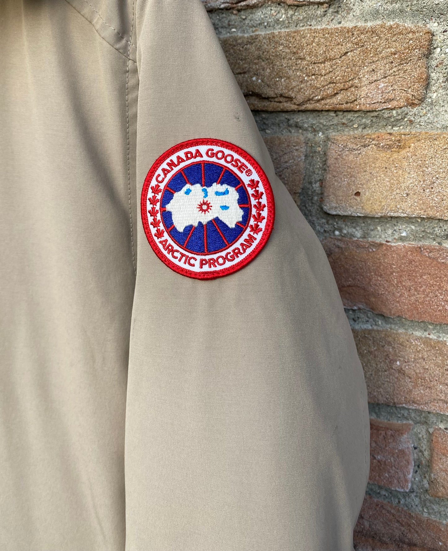 Canada Goose Chateau Parka - M