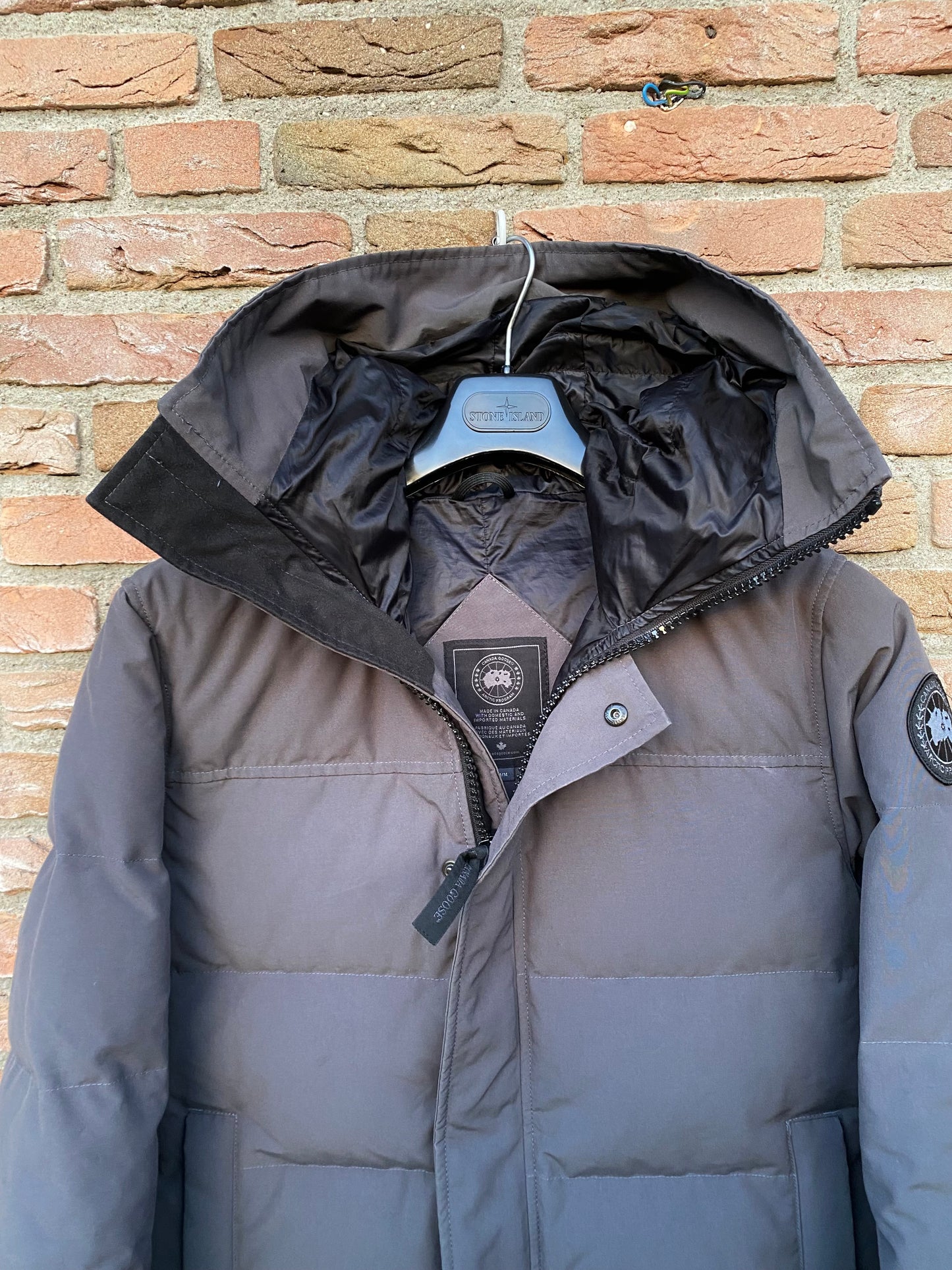 Canada Goose MacMillan Parka - M