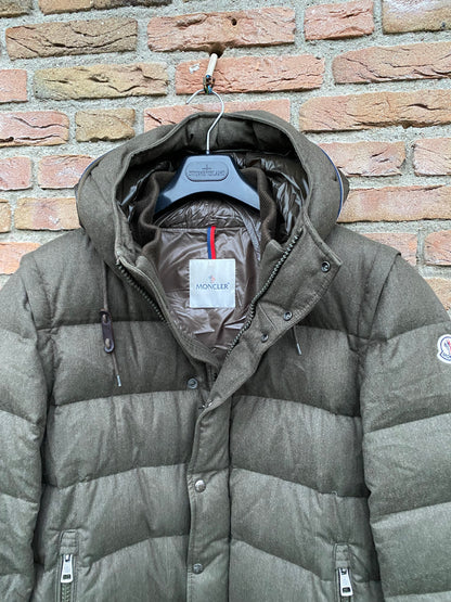 Moncler Hem Daunenjacke - XXL