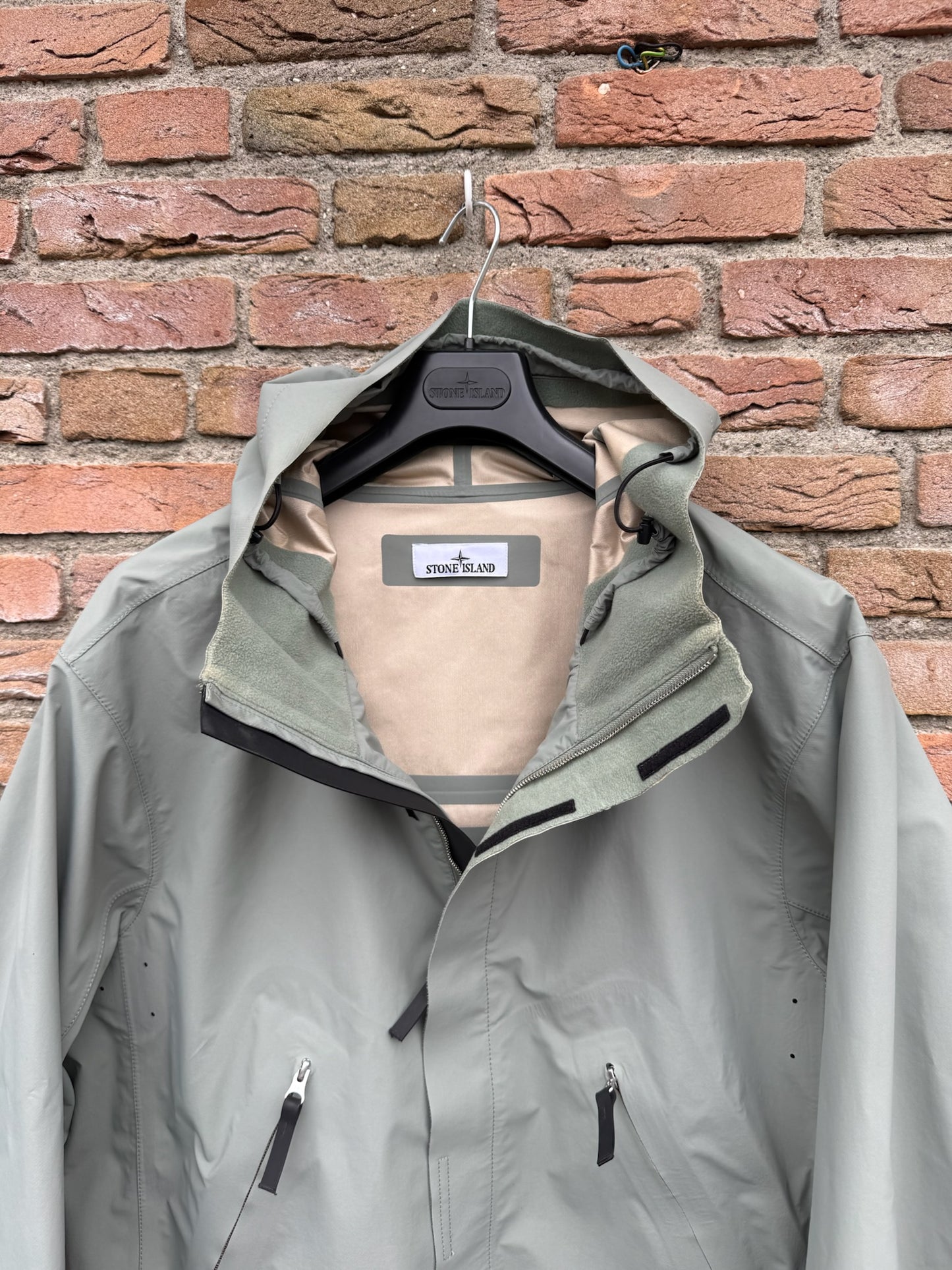 Stone Island 3L Nylon Stellina Jacket - L