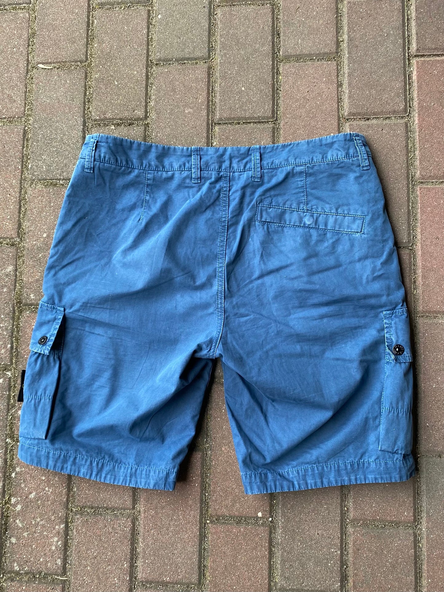 Stone Island Cargo Shorts - W32