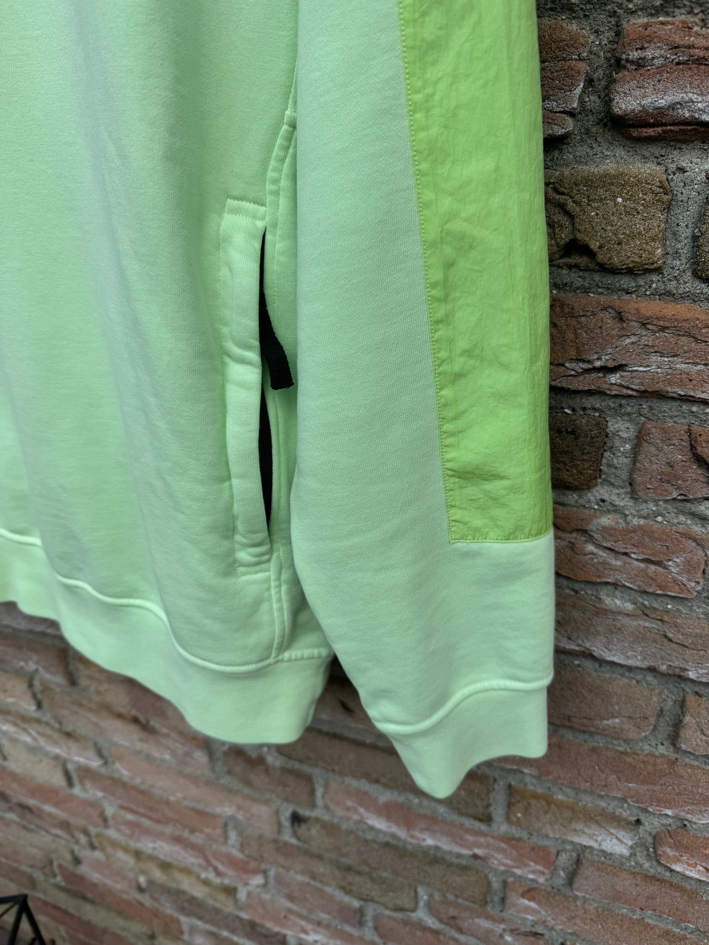 Stone Island Hoodie - L