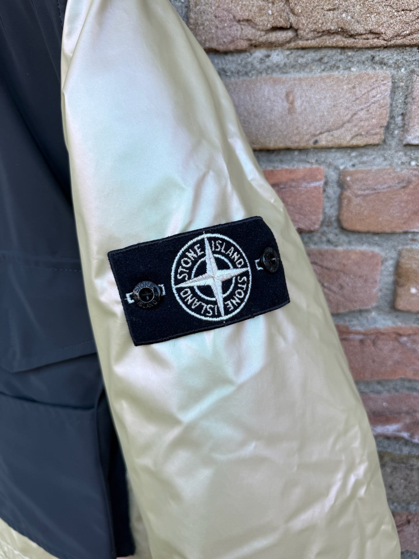 Stone Island Iridescent Coating Tela with Relfex Mat Jacket - L