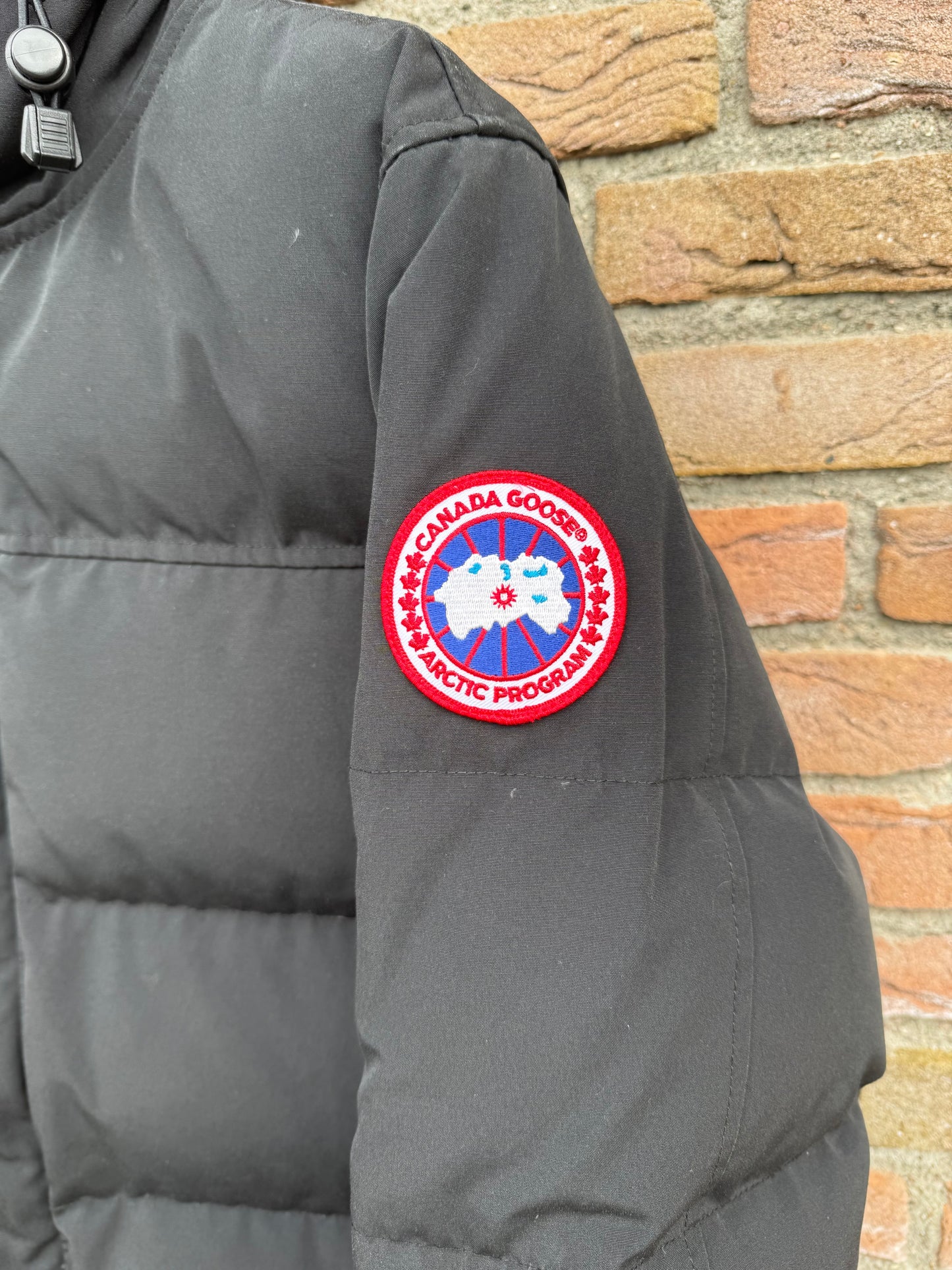 Canada Goose MacMillan Parka - L