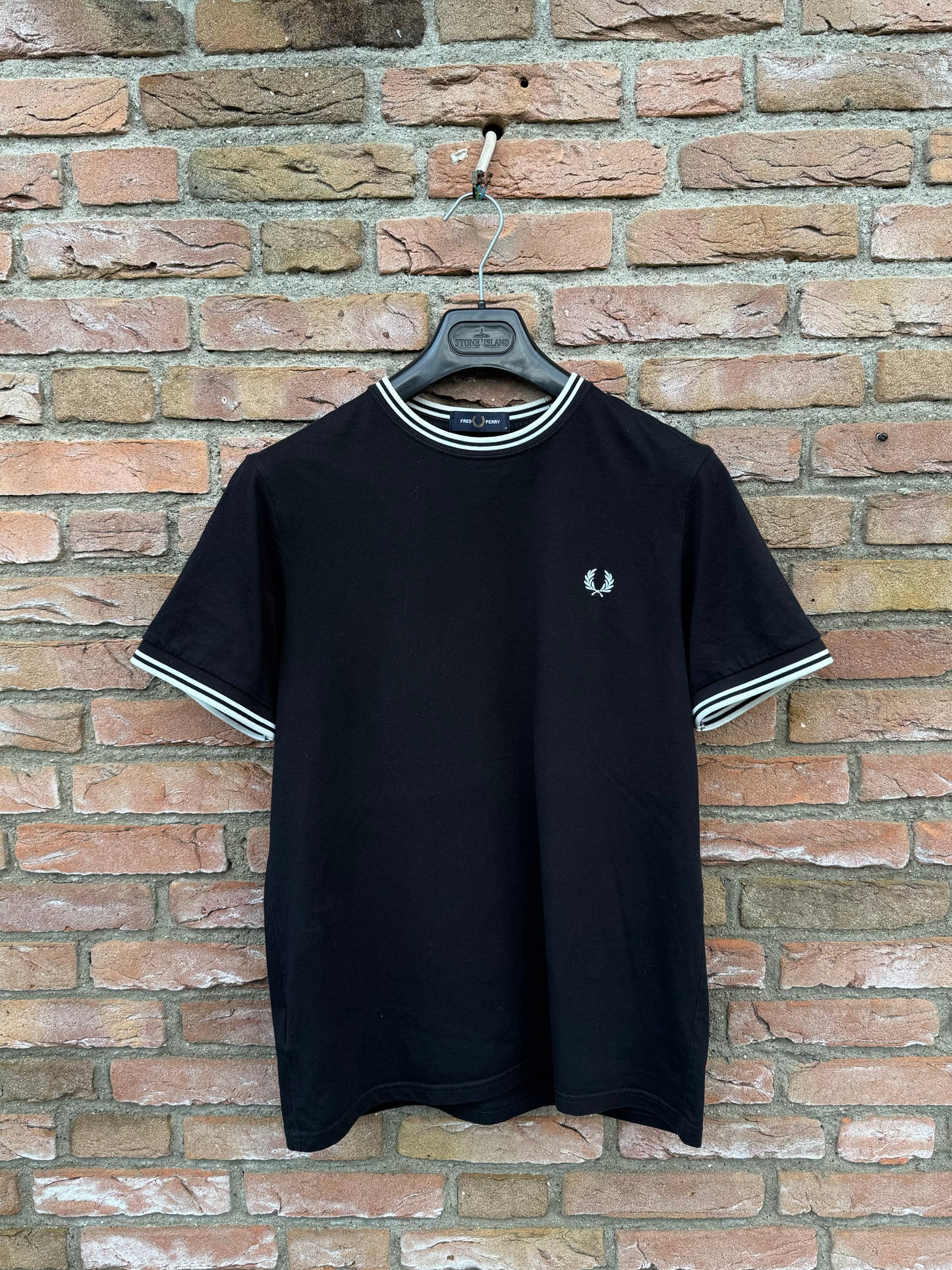 Fred Perry T-Shirt - M